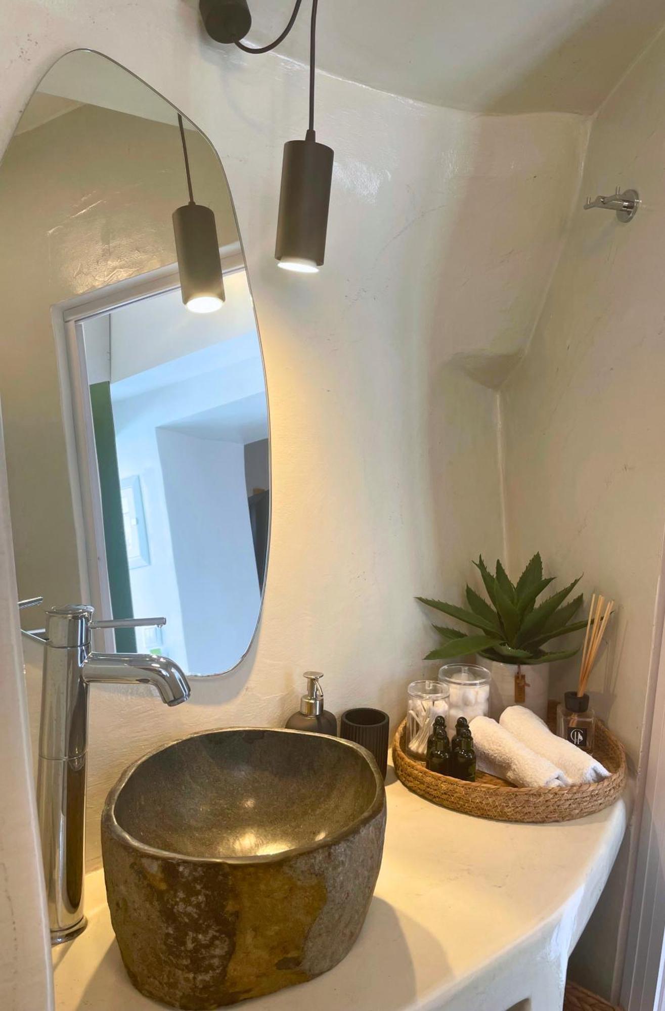 Dryopis Apartment